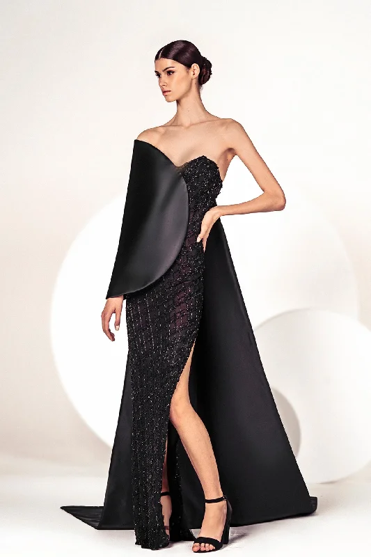 Fully beaded gown with asymmetric cape Open-back unclassified dresses